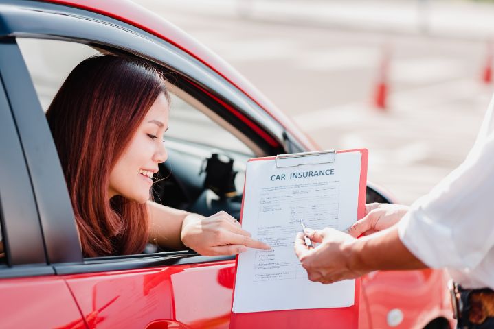 Factors to consider while buying car insurance
