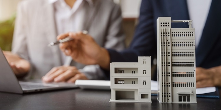 Can we insure a building Can we insure a building