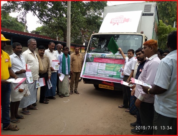 van campaigning flag off by dm in devangere district karnataka