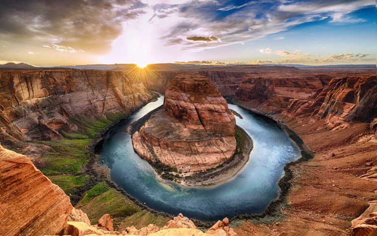 Comprehensive Guide to BASE Jumping Comprehensive Guide to BASE Jumping