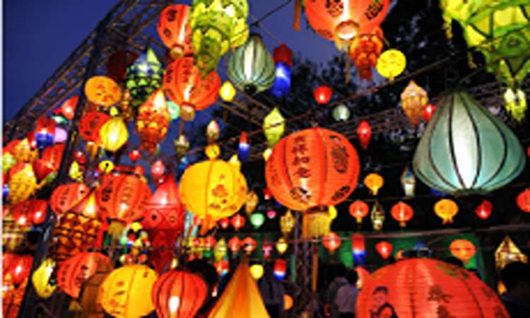 Exploring Japan's Lantern Festivals, Beautiful Displays Of Light And Tradition Exploring Japan's Lantern Festivals, Beautiful Displays Of Light And Tradition