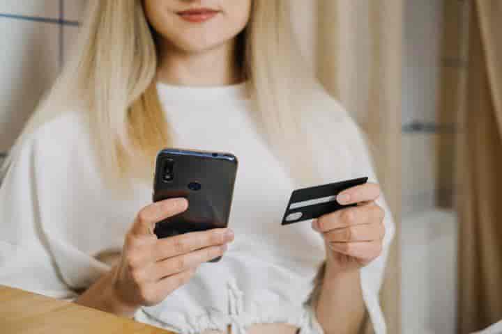Tips for Currency Exchange When Travelling Abroad