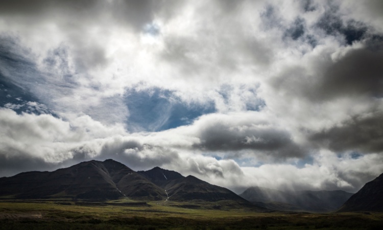 Japan to Raise Visa Fees for First Time in Nearly 50 Years Japan to Raise Visa Fees for First Time in Nearly 50 Years