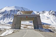 Pakistan-China Khunjerab Border Reopens, Boosting Trade and Tourism