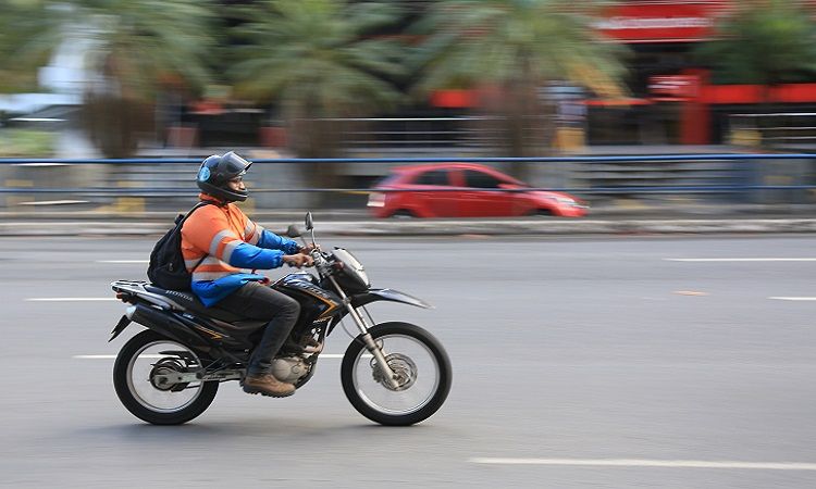 How Roadside Assistance Cover Empowers Long-Distance Bikers